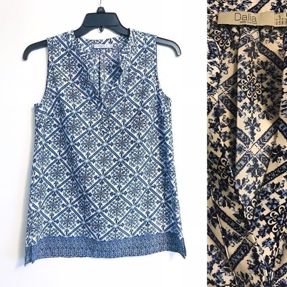 Dalia Blue and White Patterned Top - Picture 1 of 1